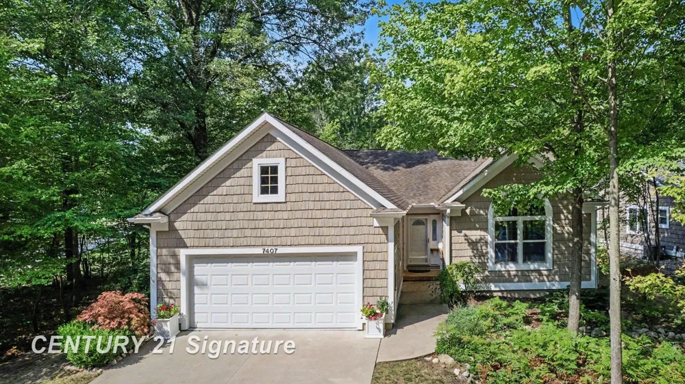 7407 Rock Hollow Ln Lane Midland City, MI 48642