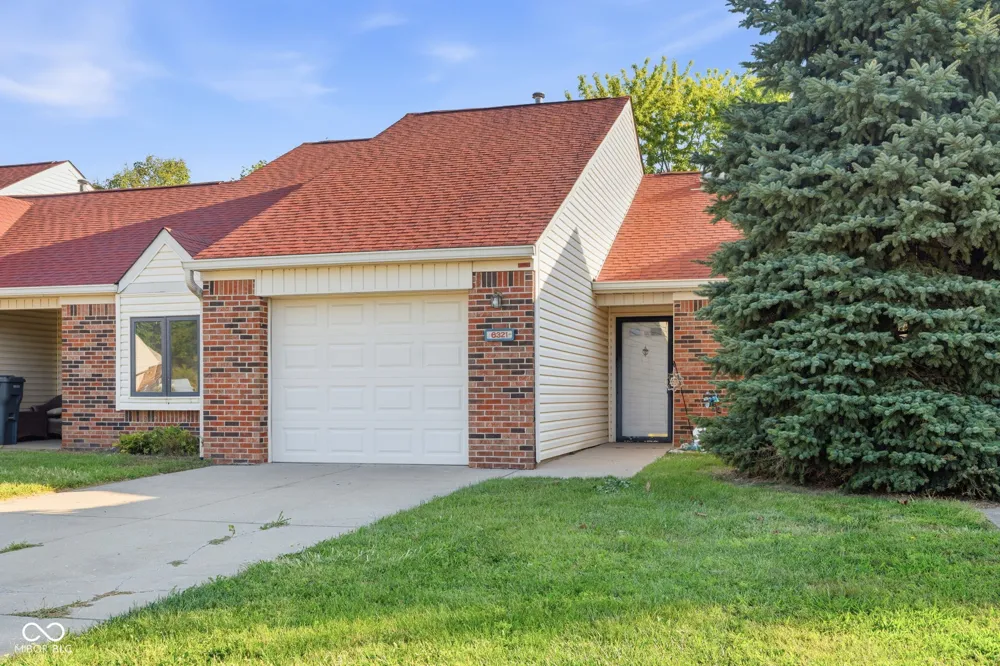 6321 Brush Court Indianapolis, IN 46268