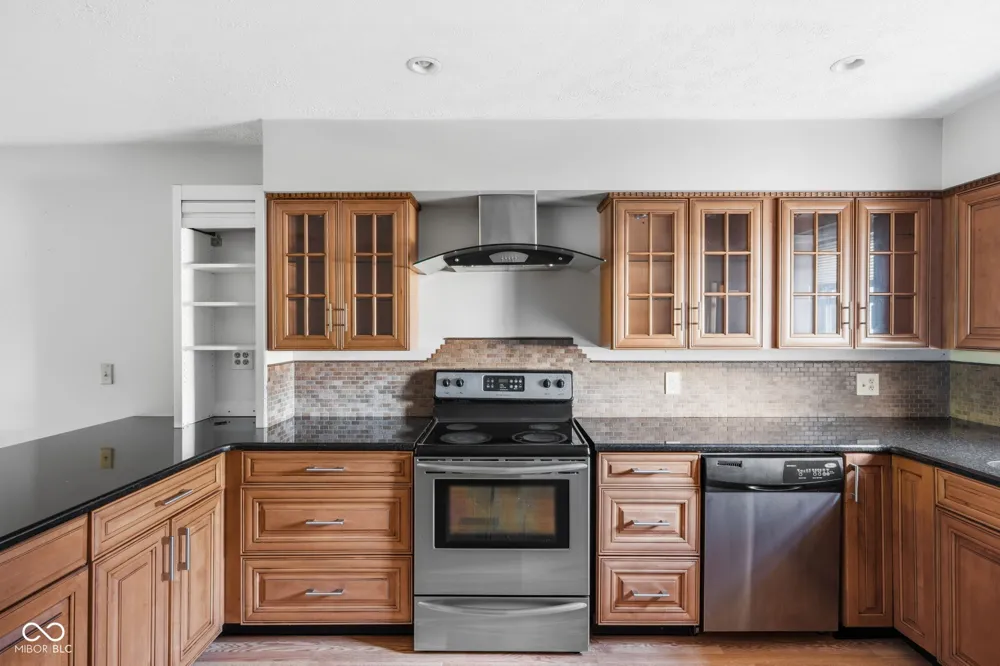 6321 Brush Court Indianapolis, IN 46268