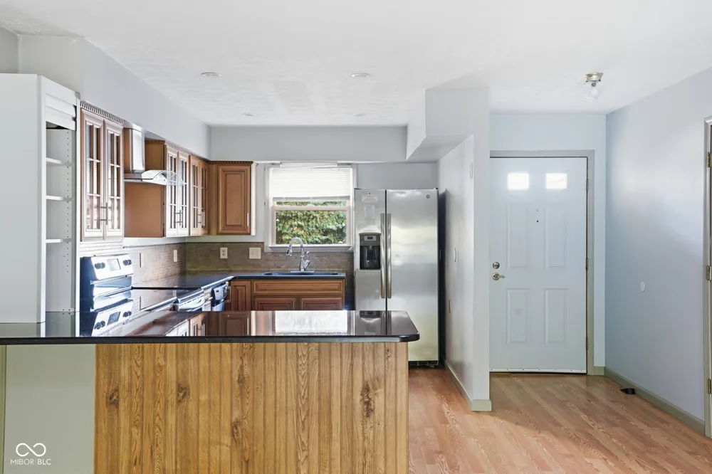 6321 Brush Court Indianapolis, IN 46268
