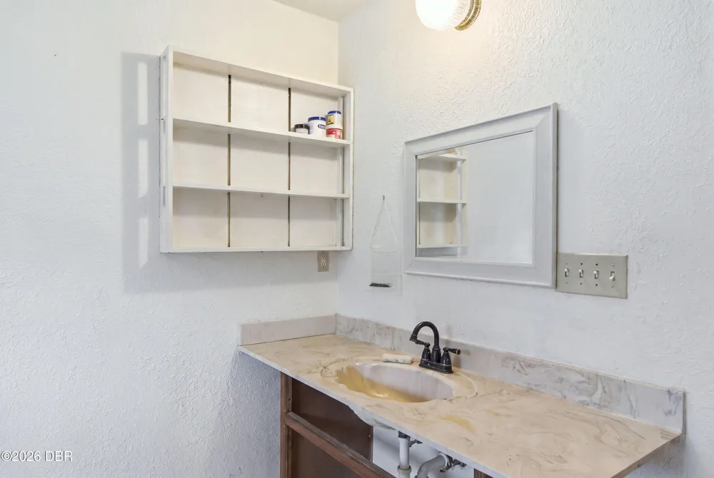 4666 Fir Road New Smyrna Beach, FL 32168