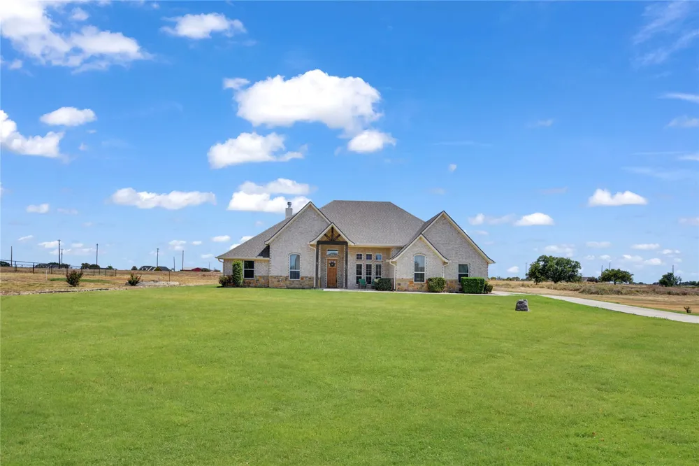 2011 Perkins Lane Weatherford, TX 76088