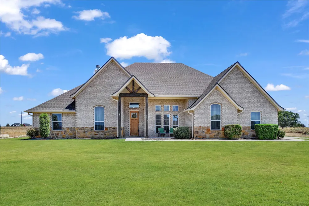 2011 Perkins Lane Weatherford, TX 76088