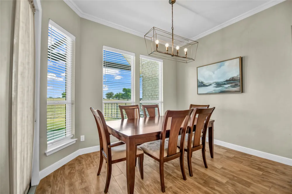 2011 Perkins Lane Weatherford, TX 76088