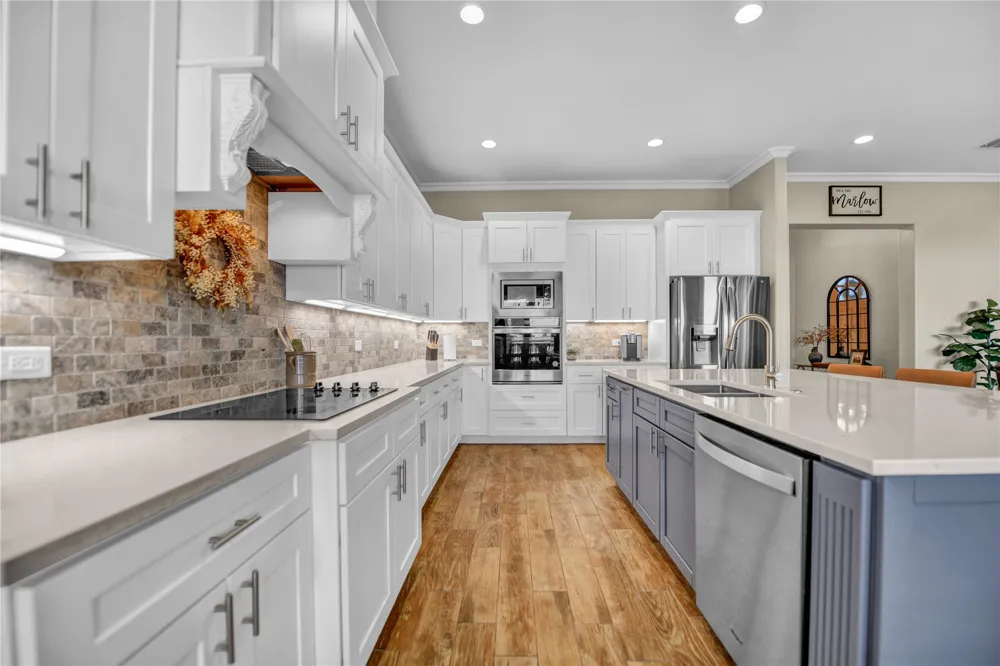 2011 Perkins Lane Weatherford, TX 76088