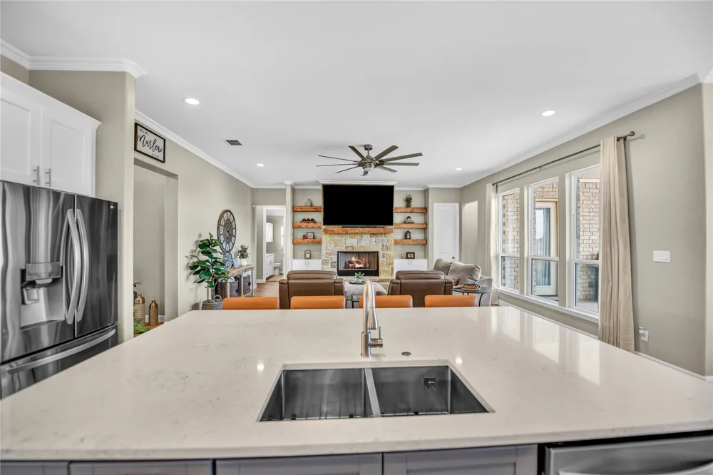 2011 Perkins Lane Weatherford, TX 76088