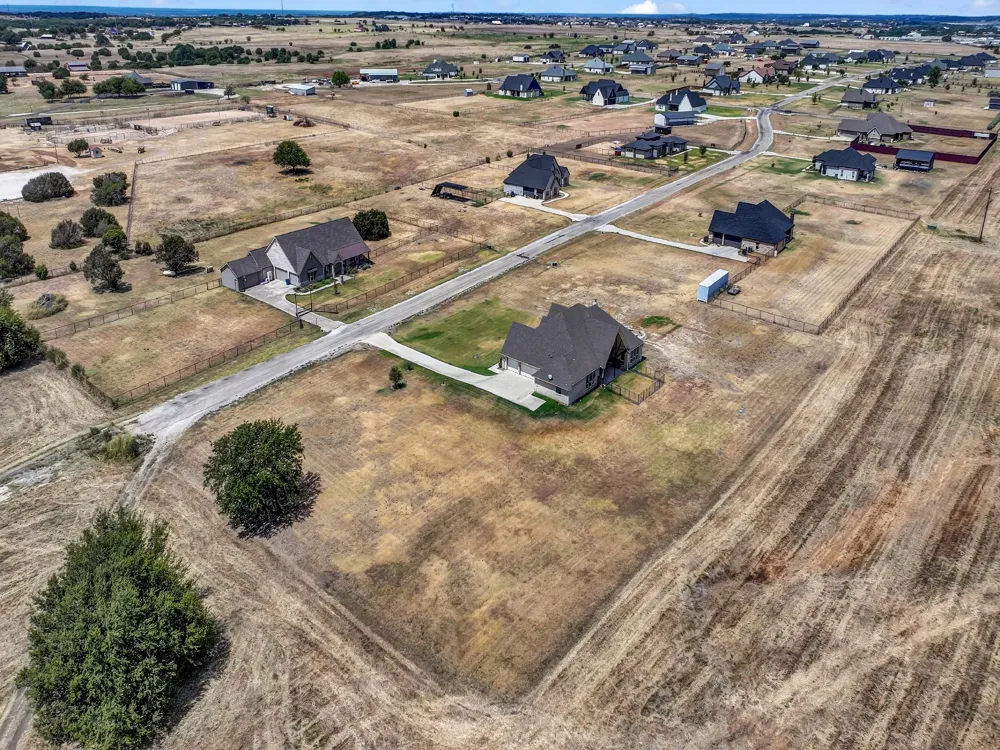 2011 Perkins Lane Weatherford, TX 76088