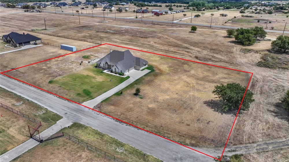 2011 Perkins Lane Weatherford, TX 76088