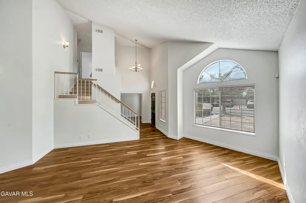 44636 17th Street Lancaster, CA 93535