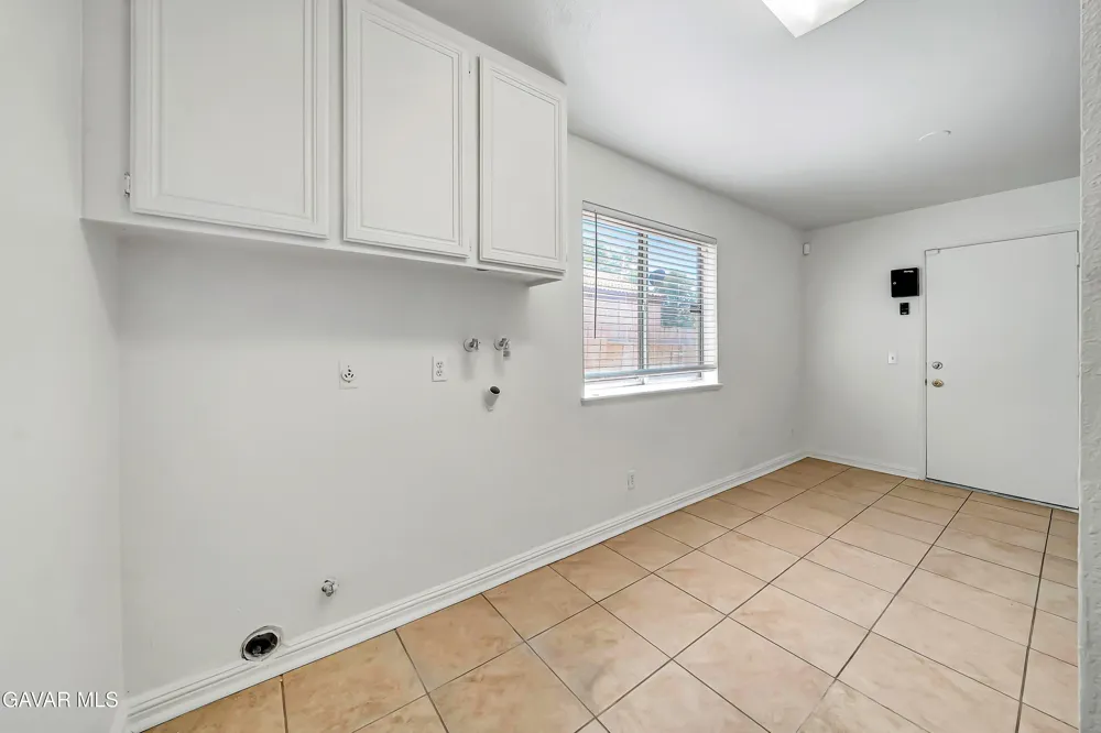 44636 17th Street Lancaster, CA 93535