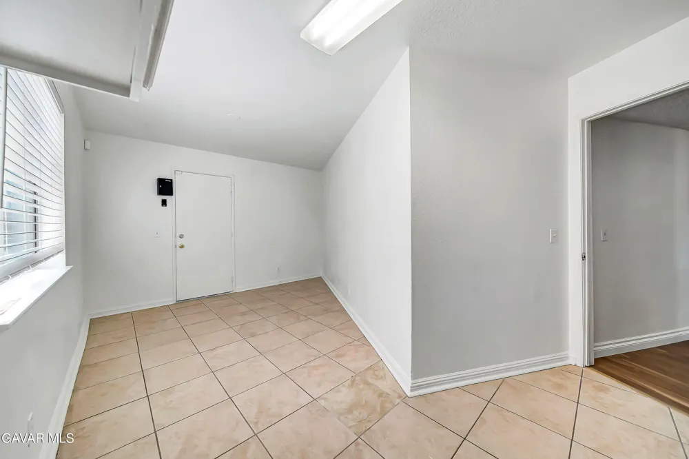 44636 17th Street Lancaster, CA 93535