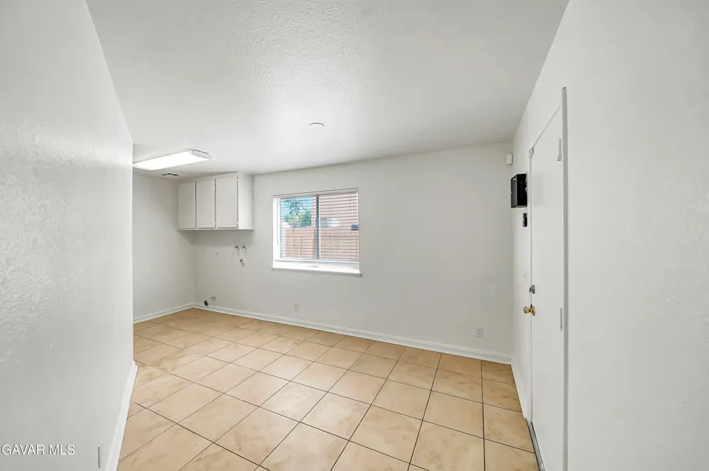 44636 17th Street Lancaster, CA 93535