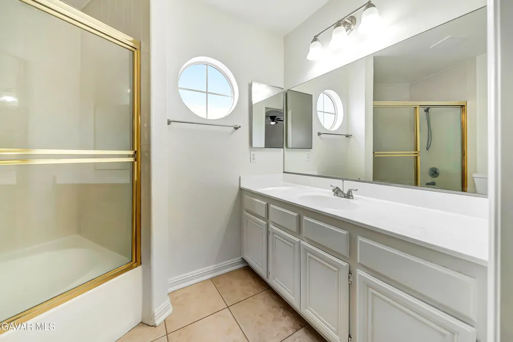 44636 17th Street Lancaster, CA 93535