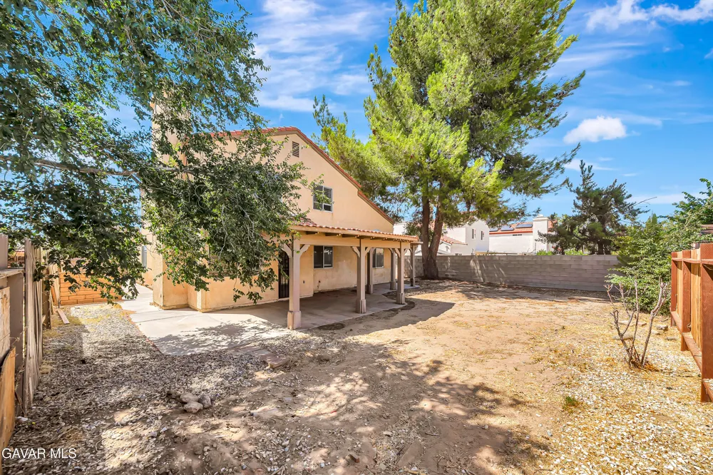 44636 17th Street Lancaster, CA 93535