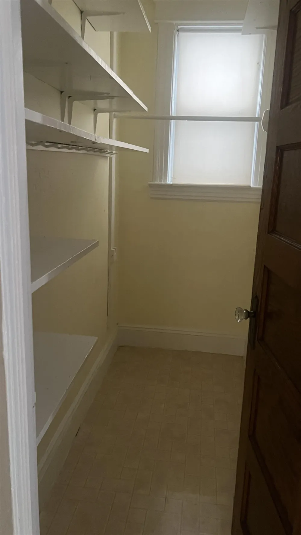 31 WEST 48TH ST Bayonne, NJ 07002