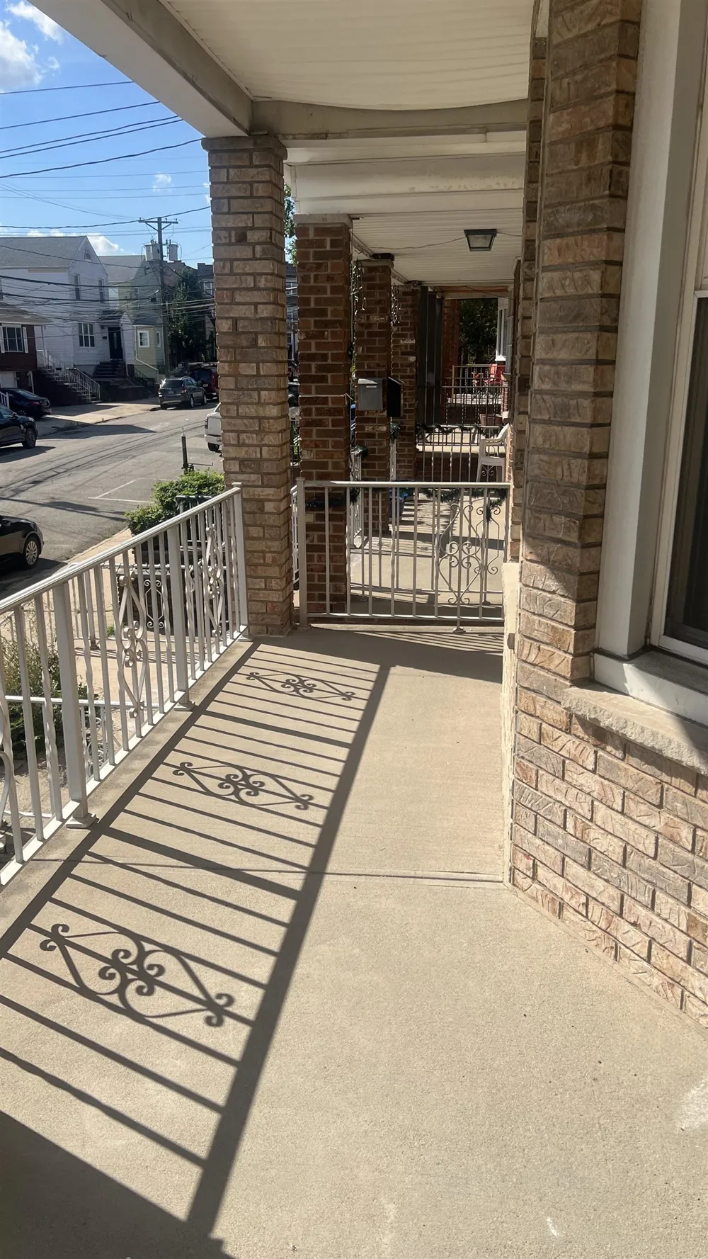 31 WEST 48TH ST Bayonne, NJ 07002