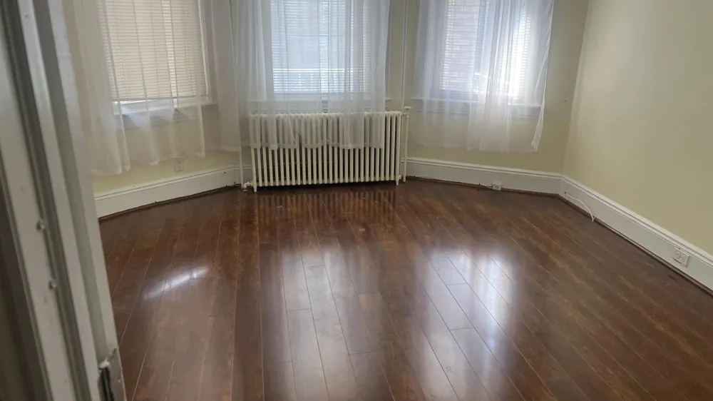 31 WEST 48TH ST Bayonne, NJ 07002