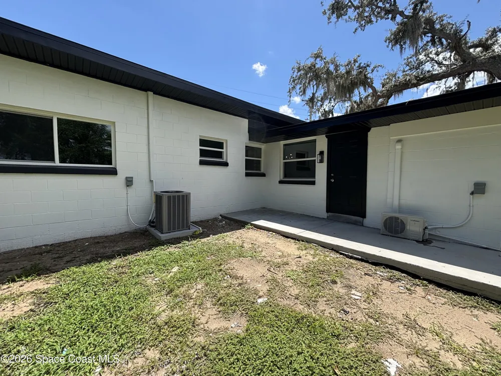 1041 Rosella Lane Titusville, FL 32780