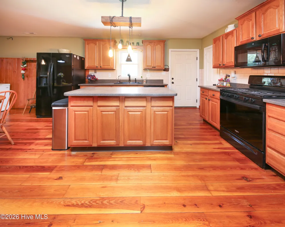 108 Hawkins Lane Shiloh, NC 27974