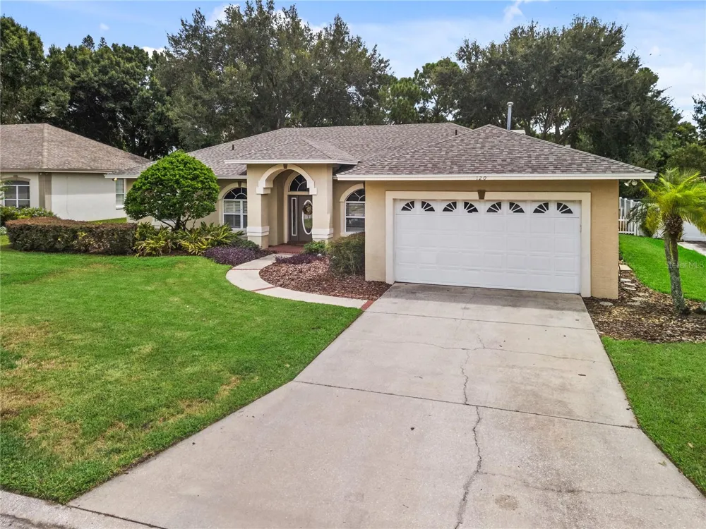 120 LAKE MARIAM WAY Winter Haven, FL 33884