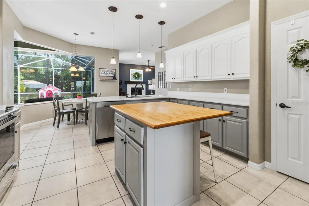 120 LAKE MARIAM WAY Winter Haven, FL 33884