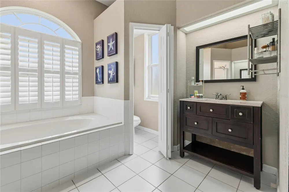 120 LAKE MARIAM WAY Winter Haven, FL 33884