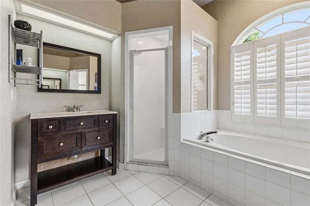 120 LAKE MARIAM WAY Winter Haven, FL 33884