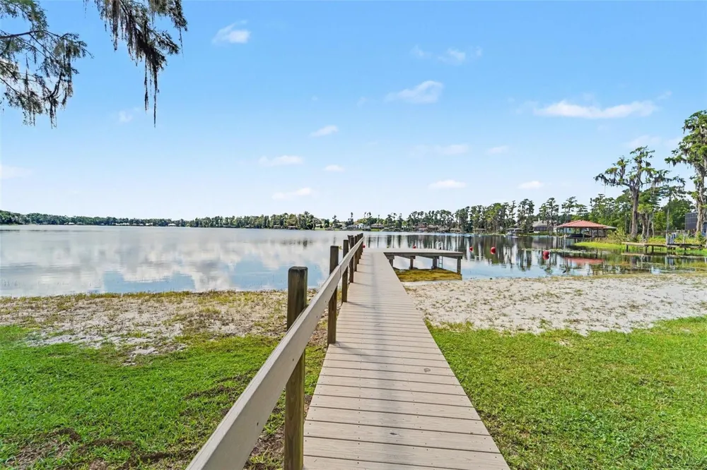 1817 BEACHWAY LANE Odessa, FL 33556