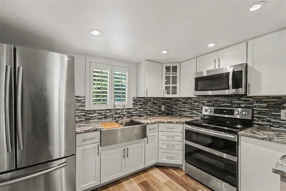 1817 BEACHWAY LANE Odessa, FL 33556