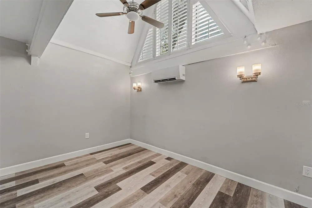 1817 BEACHWAY LANE Odessa, FL 33556