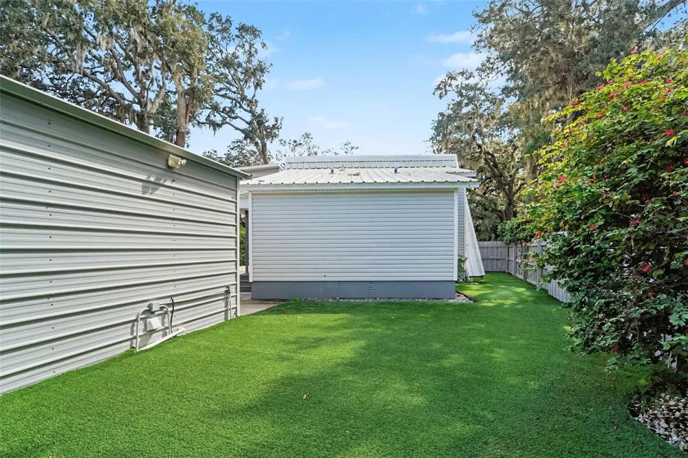 1817 BEACHWAY LANE Odessa, FL 33556