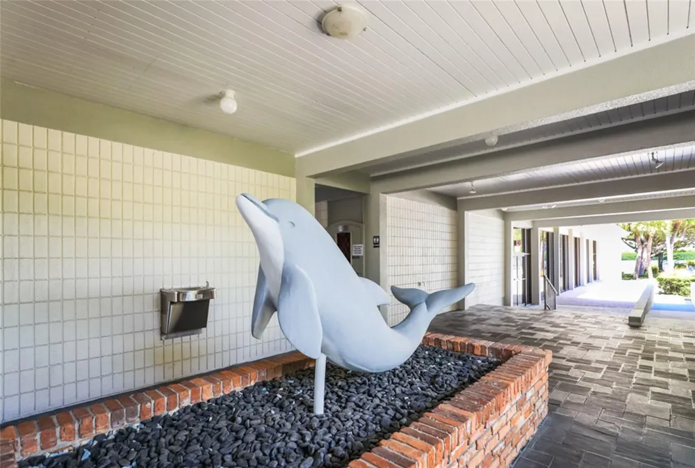 4370 CHATHAM DRIVE #304 Longboat Key, FL 34228
