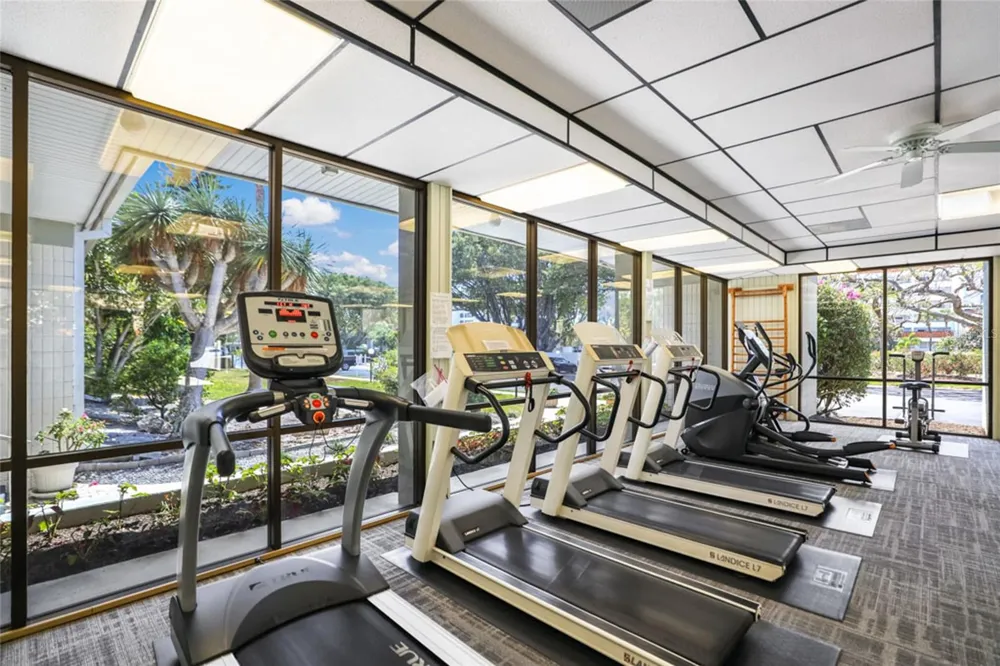4370 CHATHAM DRIVE #304 Longboat Key, FL 34228