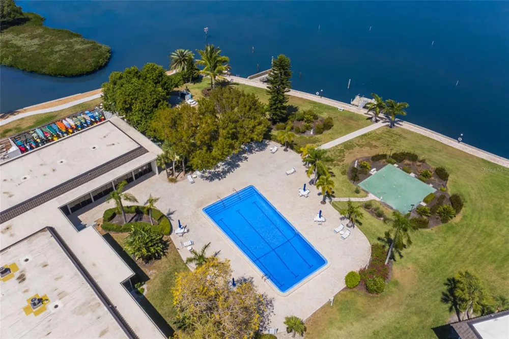 4370 CHATHAM DRIVE #304 Longboat Key, FL 34228