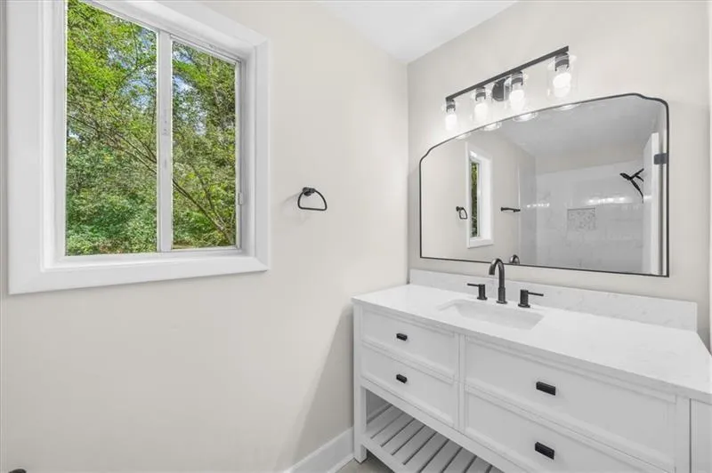 2053 Deerfield Run Snellville, GA 30078
