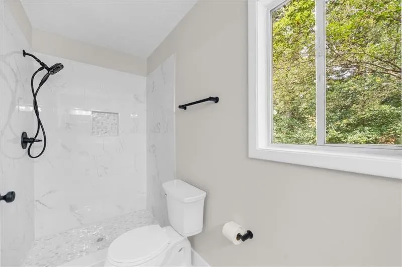 2053 Deerfield Run Snellville, GA 30078