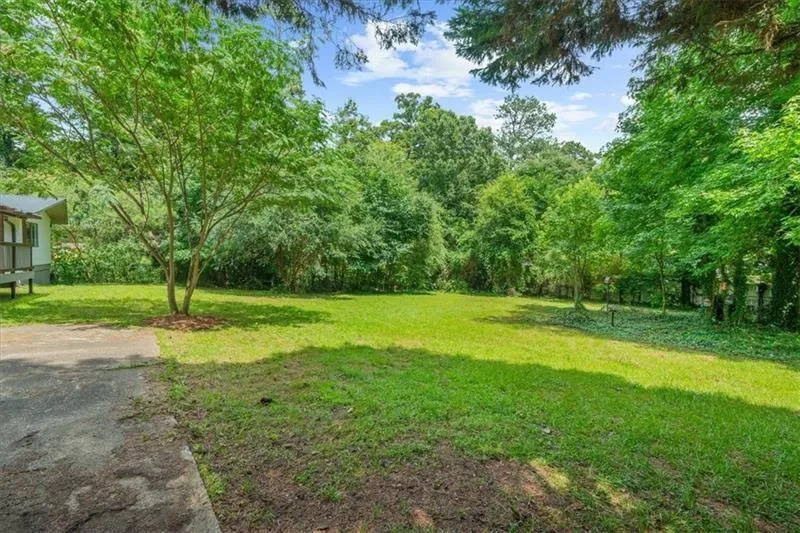 2053 Deerfield Run Snellville, GA 30078