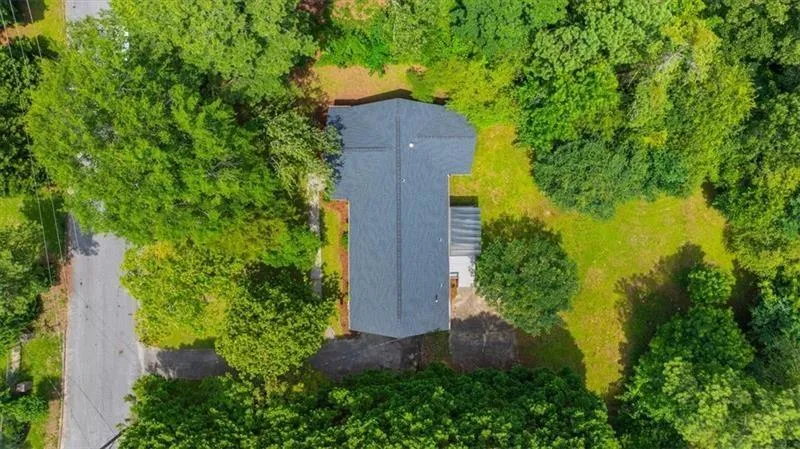 2053 Deerfield Run Snellville, GA 30078