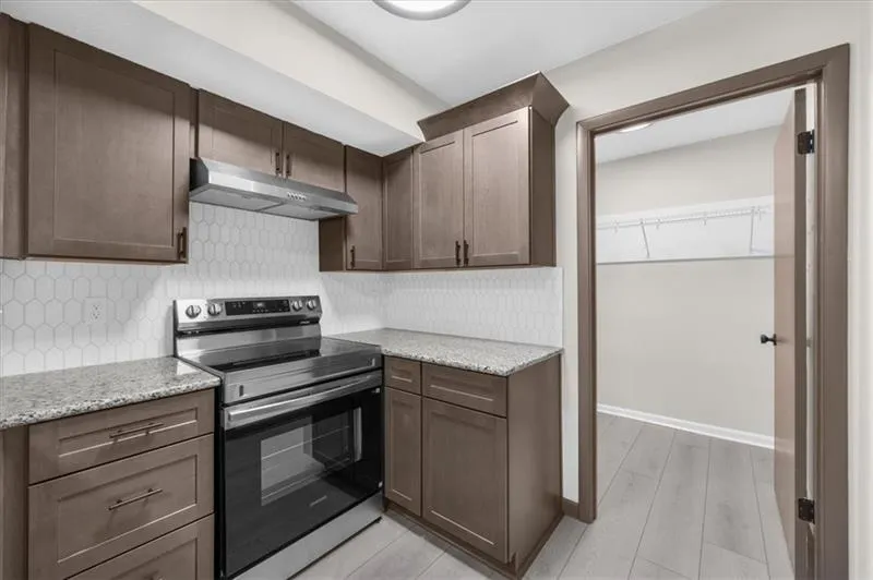 2053 Deerfield Run Snellville, GA 30078
