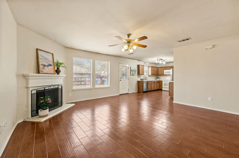 632 Partridge Drive Saginaw, TX 76131