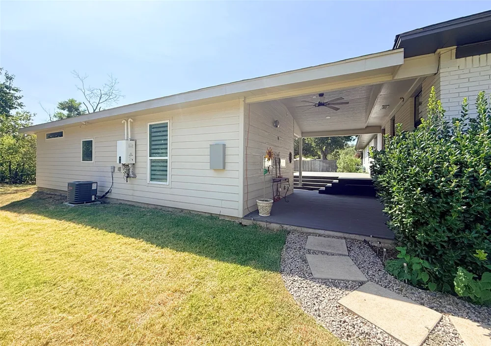 436 Degan Avenue Lewisville, TX 75057