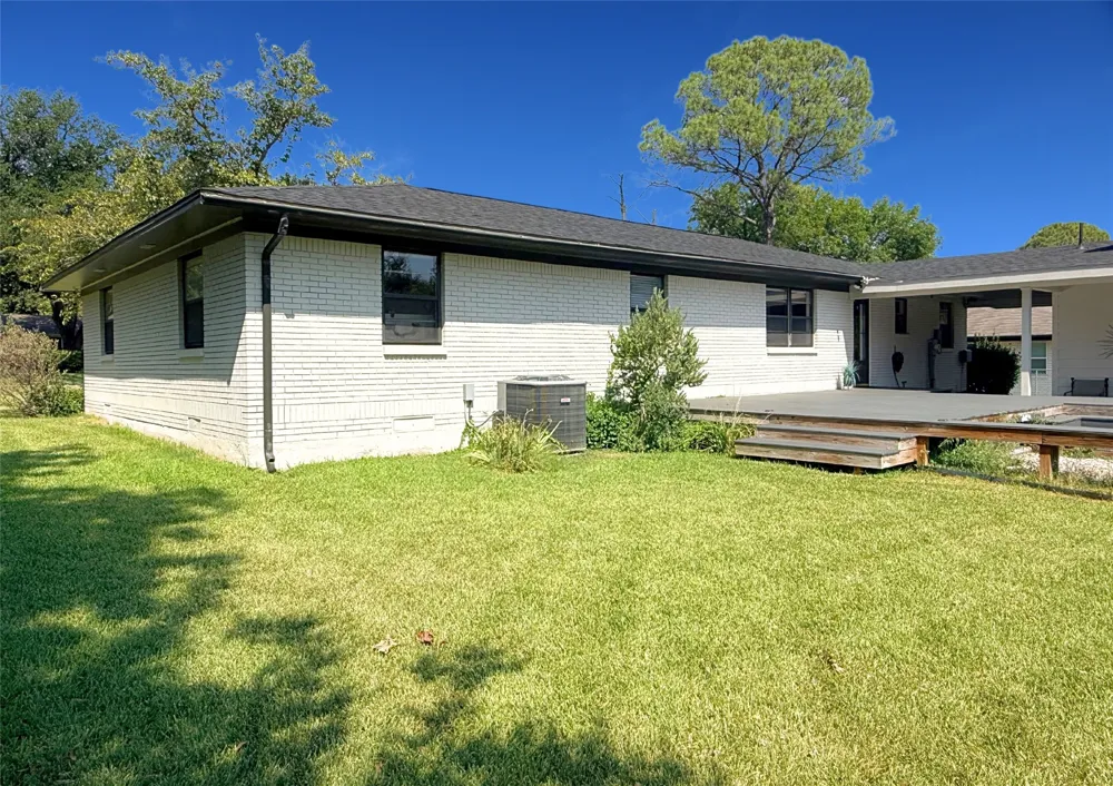 436 Degan Avenue Lewisville, TX 75057