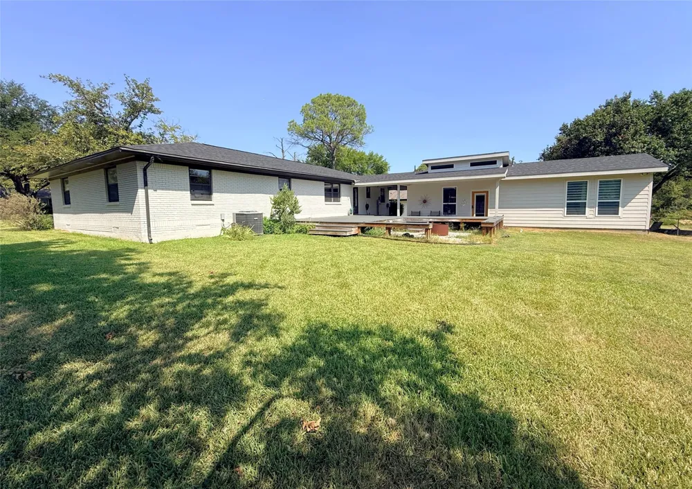 436 Degan Avenue Lewisville, TX 75057