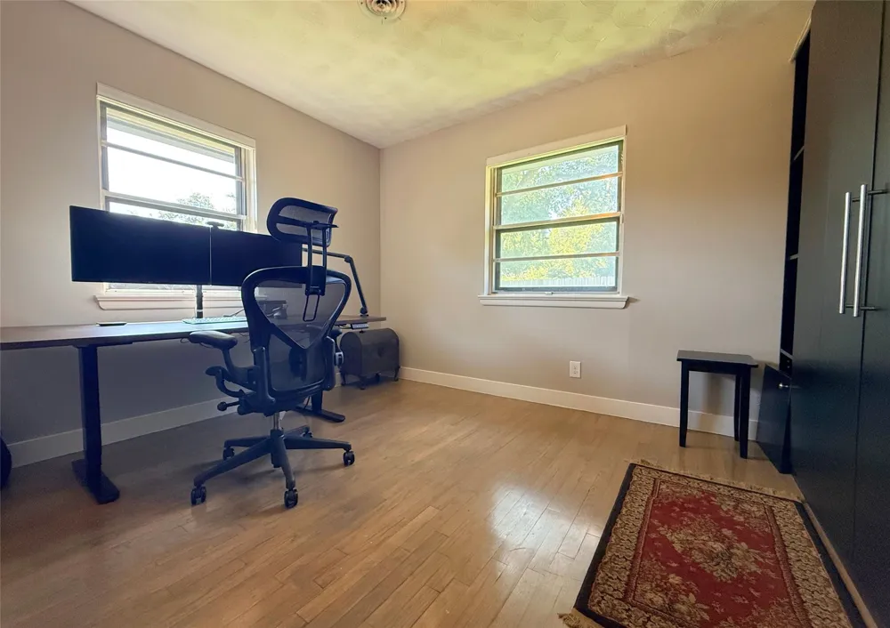 436 Degan Avenue Lewisville, TX 75057