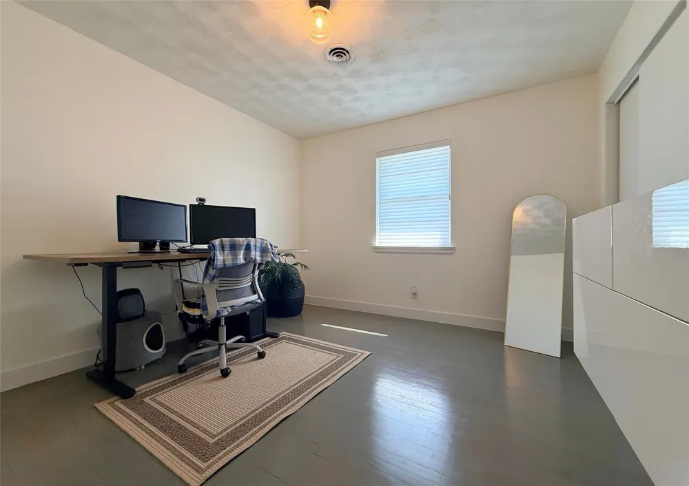 436 Degan Avenue Lewisville, TX 75057