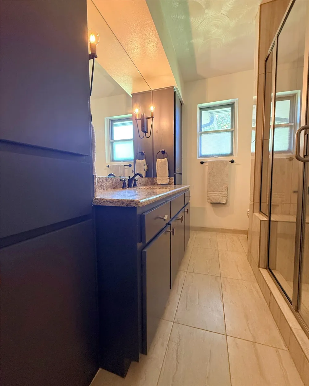 436 Degan Avenue Lewisville, TX 75057