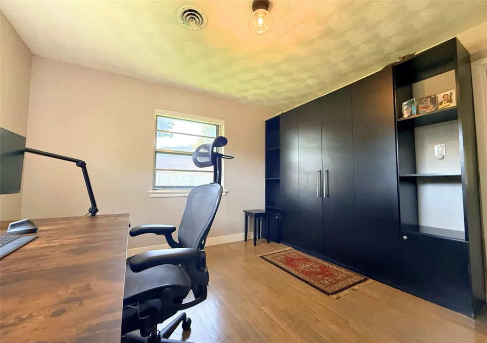 436 Degan Avenue Lewisville, TX 75057