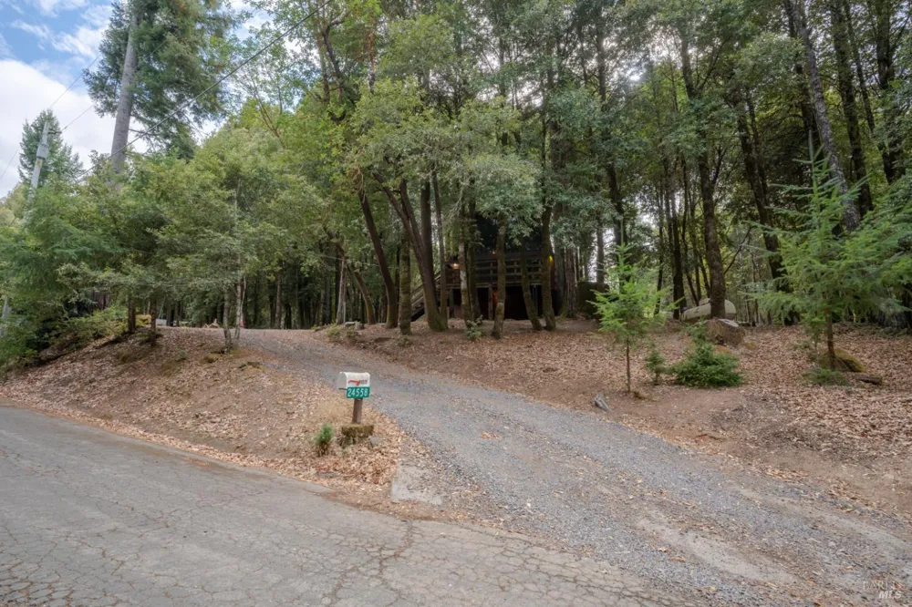 24558 Lilac Drive Willits, CA 95490