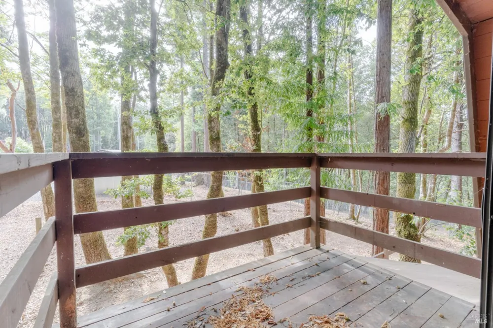 24558 Lilac Drive Willits, CA 95490