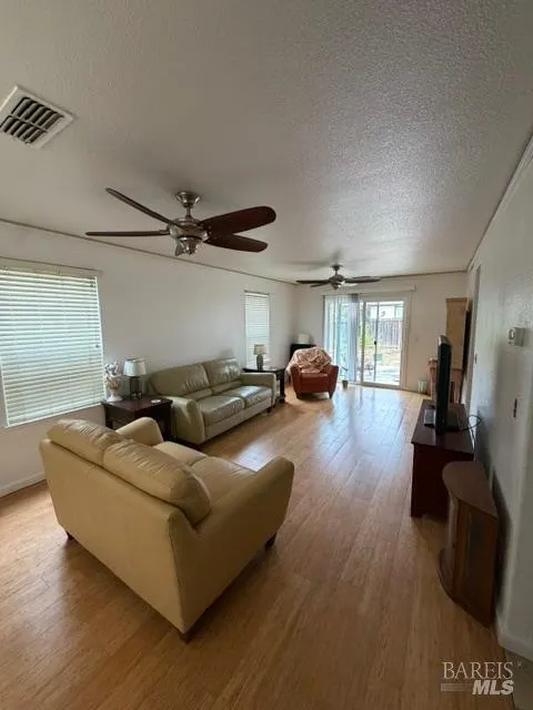 1302 Woodhaven Drive Santa Rosa, CA 95407